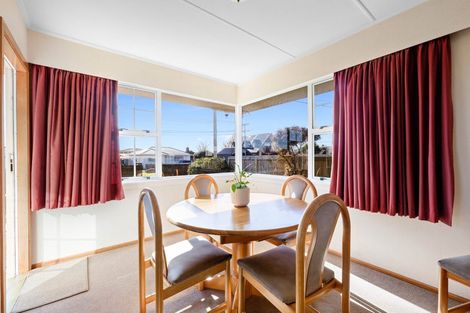 Photo of property in 5 Smith Road, Merrilands, New Plymouth, 4312