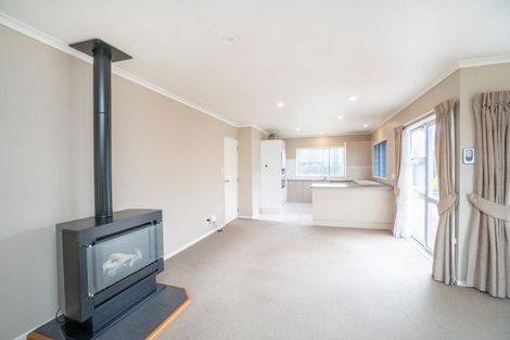 Photo of property in 31 Strachan Way, Highbury, Palmerston North, 4412