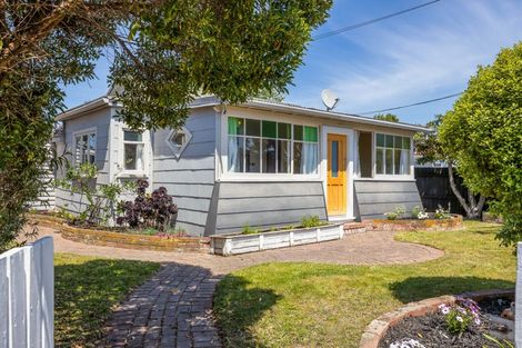 Photo of property in 163 Pacific Road, North New Brighton, Christchurch, 8083