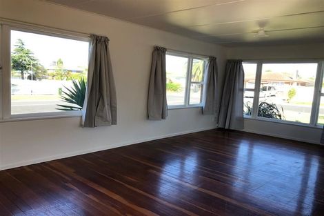Photo of property in 2 Belgrave Place, Papakura, 2110