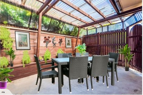 Photo of property in 1/104 Carlisle Road, Browns Bay, Auckland, 0632