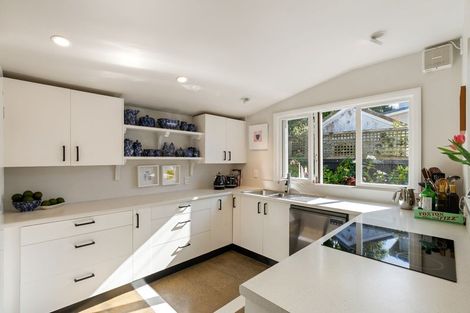 Photo of property in 33 Wade Street, Wadestown, Wellington, 6012