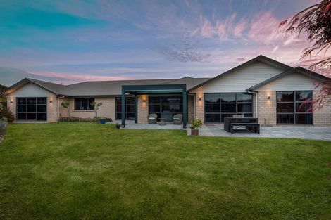 Photo of property in 38a Madison Street, Cambridge, 3434