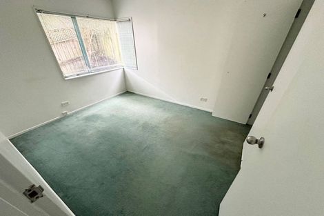 Photo of property in 2/38 Gulf View Road, Murrays Bay, Auckland, 0630