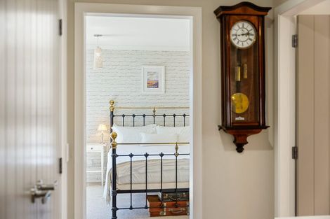 Photo of property in 35 Simpson Crescent, Raumati Beach, Paraparaumu, 5032