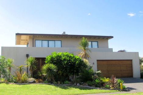 Photo of property in 8 Wakanoi Place, Bowentown, Waihi Beach, 3177