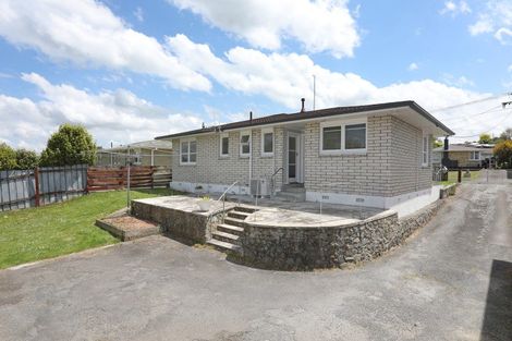 Photo of property in 15 Mcclure Street, Feilding, 4702