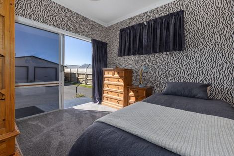 Photo of property in 48a Kings Drive, Levin, 5510