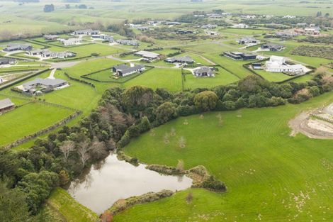 Photo of property in 63 Hartwell Drive, Kelvin Grove, Palmerston North, 4470