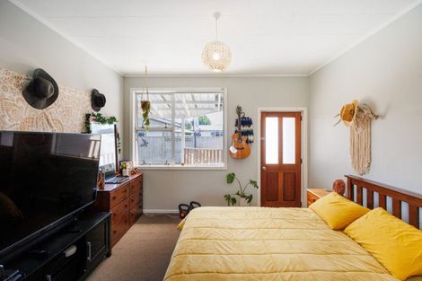Photo of property in 8a Kaimanawa Street, Kelvin Grove, Palmerston North, 4414