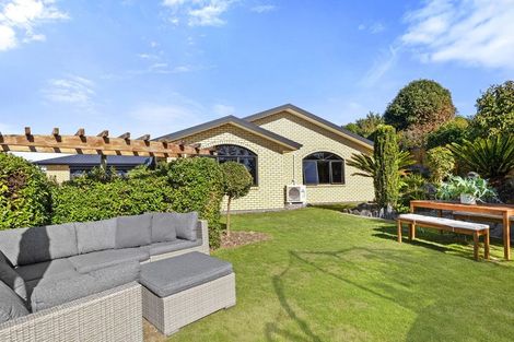 Photo of property in 4 Willow Place, Whalers Gate, New Plymouth, 4310