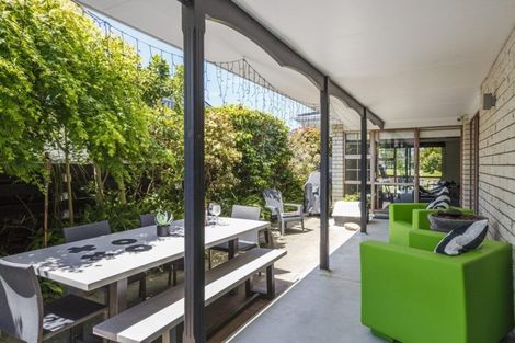 Photo of property in 33 Dittmer Drive, Awapuni, Palmerston North, 4412