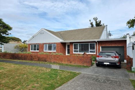 Photo of property in 21 Colin Grove, Hutt Central, Lower Hutt, 5010