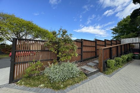 Photo of property in 3 Uppingham Crescent, Hillcrest, Auckland, 0627