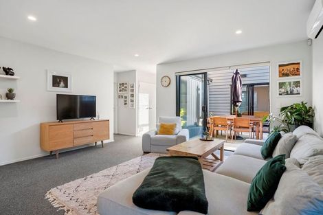 Photo of property in 7 Parachute Crescent, Papakura, 2110