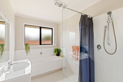 Photo of property in 9c Wilton Street, Westown, New Plymouth, 4310