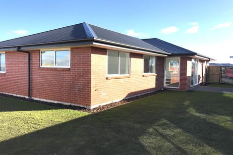 Photo of property in 8 Toetoe Street, Halswell, Christchurch, 8025