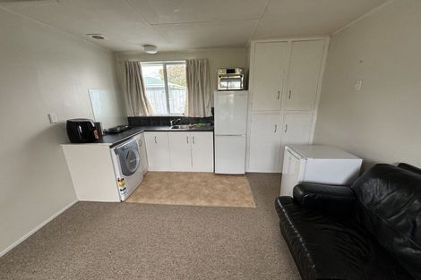 Photo of property in 32 Thomson Street, West End, Palmerston North, 4412