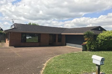 Photo of property in 3 Kadina Place, Botany Downs, Auckland, 2010