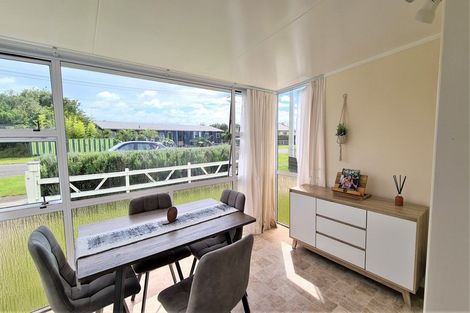 Photo of property in 18 Gisborne Terrace, Opunake, 4616