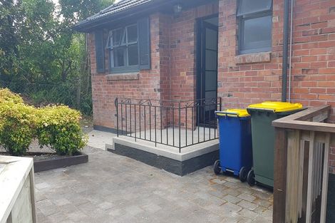 Photo of property in 44 Exmouth Road, Northcote, Auckland, 0627