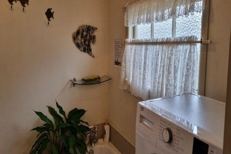 Photo of property in 52 Koheroa Road, Mercer, 2474