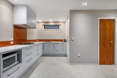 Photo of property in 130a Oceanview Road, Mount Maunganui, 3116