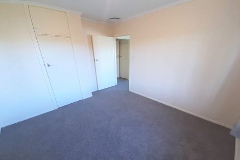 Photo of property in 2/27 Exmouth Road, Northcote, Auckland, 0627