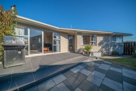 Photo of property in 487 Mairehau Road, Parklands, Christchurch, 8083
