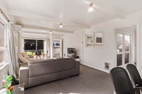 Photo of property in 5 Tudor Place, Mount Maunganui, 3116