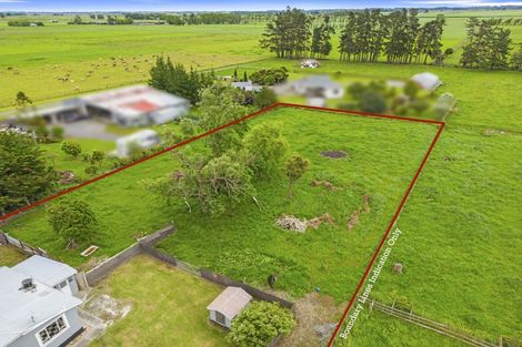 Photo of property in 9-15 Nikau Street, Tokomaru, Palmerston North, 4474