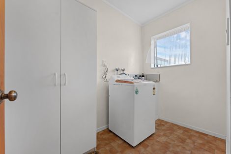 Photo of property in 2/10 Duke Street, Papakura, 2110