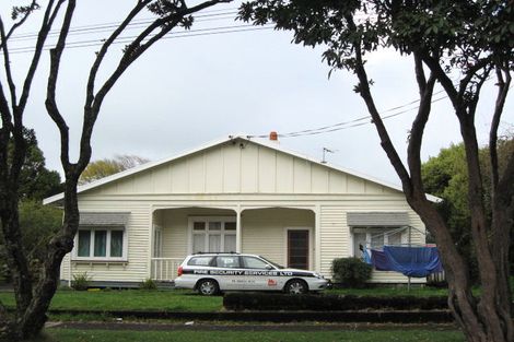 Photo of property in 6 Wakefield Street, Welbourn, New Plymouth, 4310