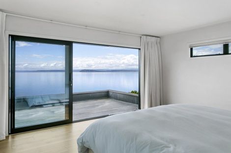 Photo of property in 21 Waiparemo Crescent, Pukawa Bay, Turangi, 3381