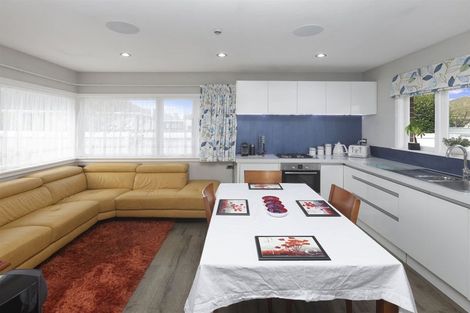 Photo of property in 8 Wildwood Avenue, Wainoni, Christchurch, 8061