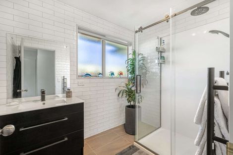 Photo of property in 2 Redwood Place, Oxford, 7430