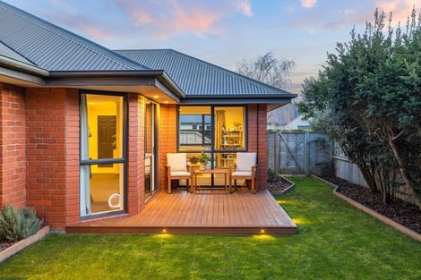 Photo of property in 15 Hideaway Gate, Parklands, Christchurch, 8083