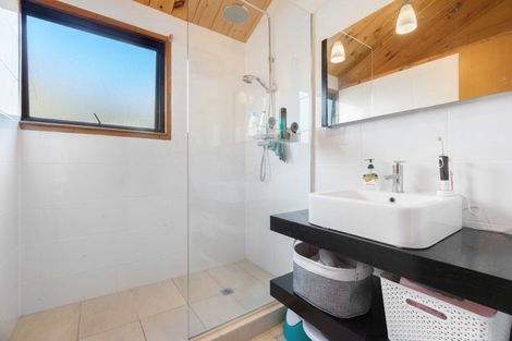 Photo of property in 10 Remarkables Crescent, Frankton, Queenstown, 9300