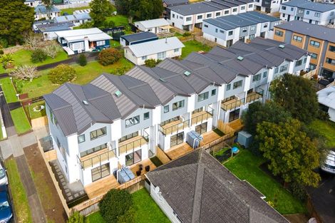 Photo of property in 1/7 Ranui Station Road, Ranui, Auckland, 0612