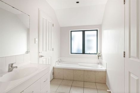 Photo of property in 10a Elizabeth Street, Riccarton, Christchurch, 8011