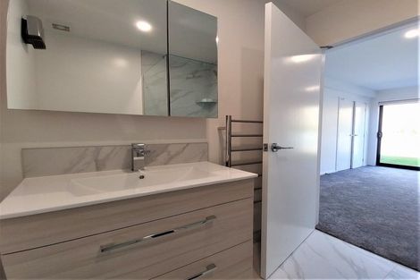 Photo of property in 6/61 Matipo Road, Te Atatu Peninsula, Auckland, 0610