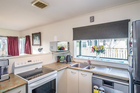 Photo of property in 3 Poneke Drive, Waikanae, 5036