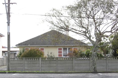 Photo of property in 211 Naenae Road, Naenae, Lower Hutt, 5011