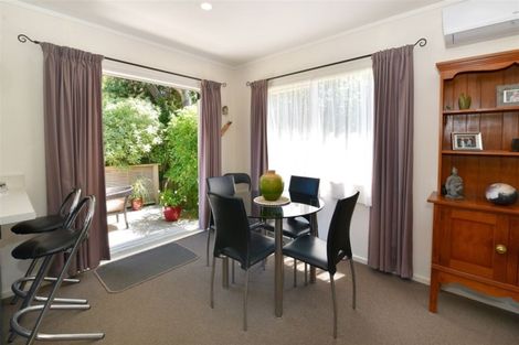 Photo of property in 1/4 Knott Road, Stanmore Bay, Whangaparaoa, 0932