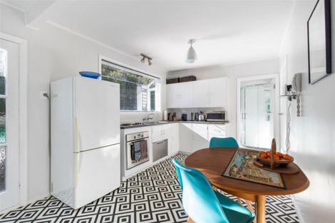 Photo of property in 88 Black Rock Road, Newlands, Wellington, 6037