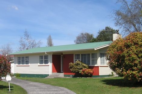 Photo of property in 14 Totaravale Street, Pukehangi, Rotorua, 3015