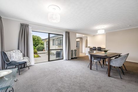 Photo of property in 121 Prestons Road, Redwood, Christchurch, 8051