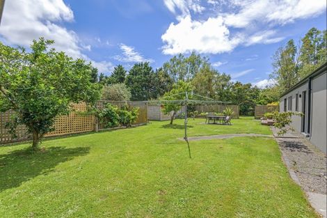 Photo of property in 52 Turitea Road, Fitzherbert, Palmerston North, 4472