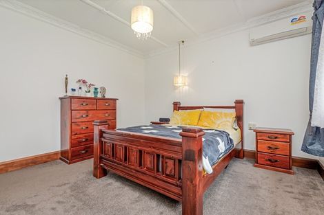 Photo of property in 37 Burns Avenue, Takaro, Palmerston North, 4412