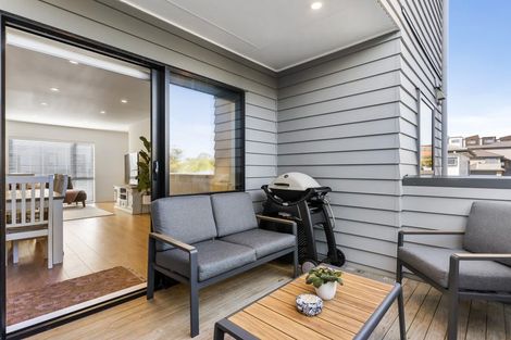 Photo of property in 6/7 South Pacific Place, Henderson, Auckland, 0612